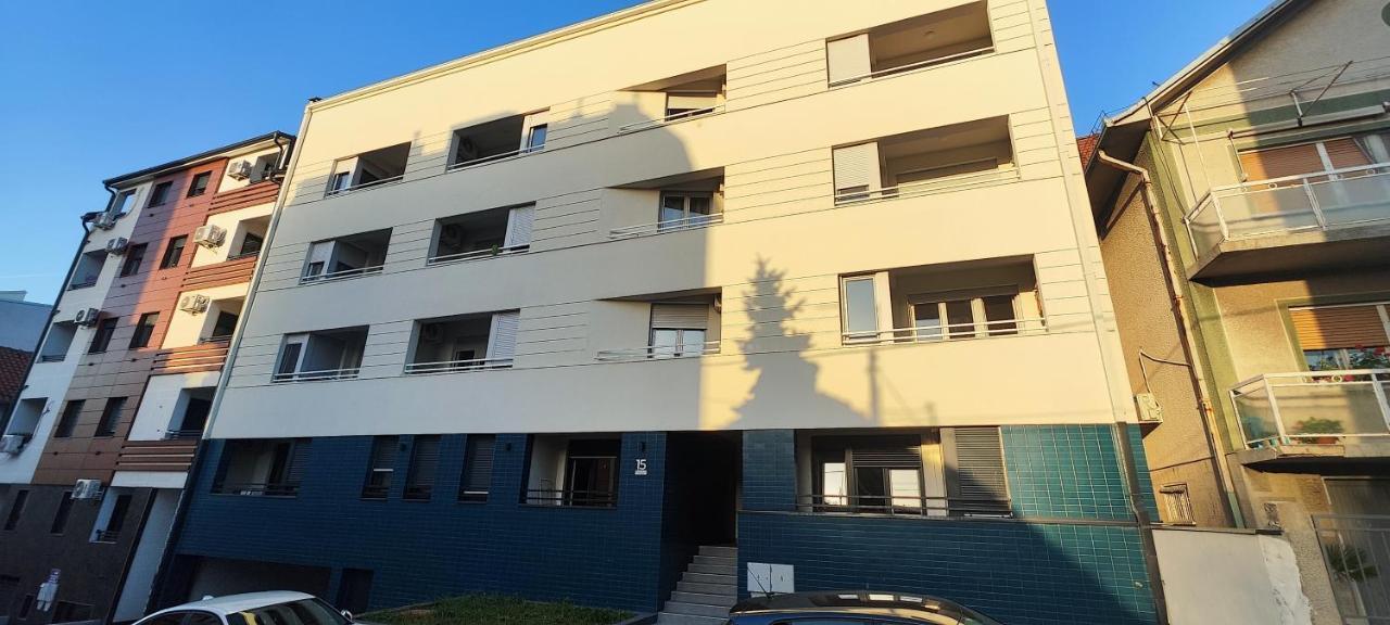 Zvezdara Blue Star Belgrado Exterior foto